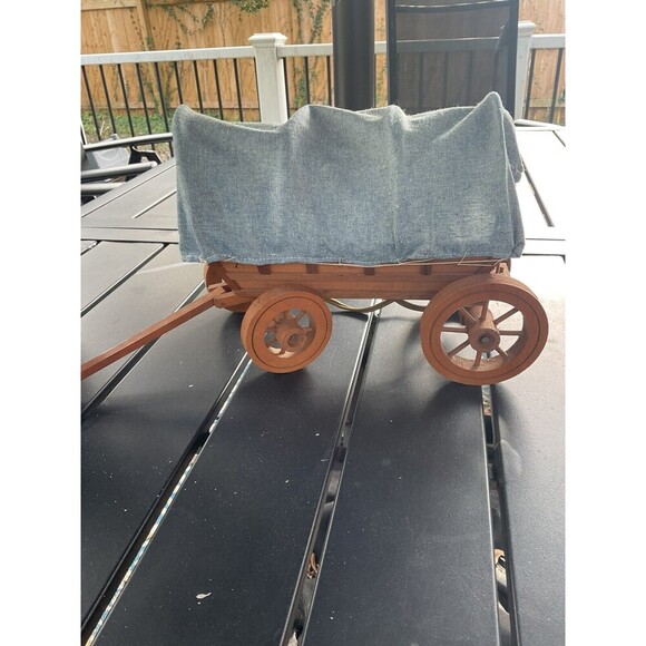 Vintage Covered Wagon Lamp Wooden Handmade Made In The USA - Picture 1 of 7